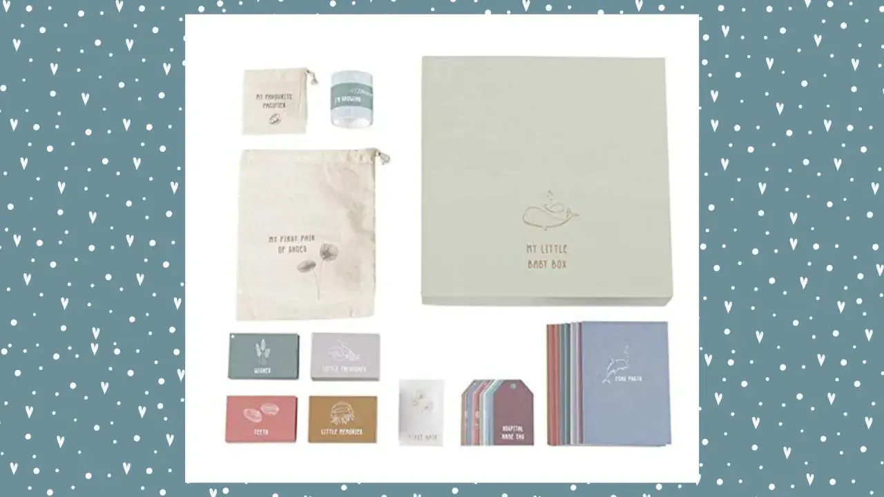 Baby-Erinnerungsbox mit kleinen Beuteln, Karten für erste Meilensteine und Fotos. Ideal zum Aufbewahren von Erinnerungen, wie z.B. geldscheine falten geburt.