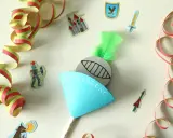 Bastelmaterialien für eine Ritter Einladung: Ritter, Burg, Drache, Schwert, Wappen und Luftschlangen.