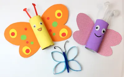 Bunte Papierrollen-Schmetterlinge, ein tolles Bastelprojekt für Kinder.