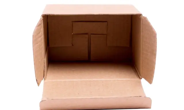 Offene, rechteckige Schachtel aus Pappe, ideal als Bastelvorlage für eigene Kreationen.
